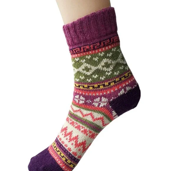 ✨✨BRAND NEW 5 Pairs a set of Womens Winter Knit Crew Socks - Picture 2 of 7